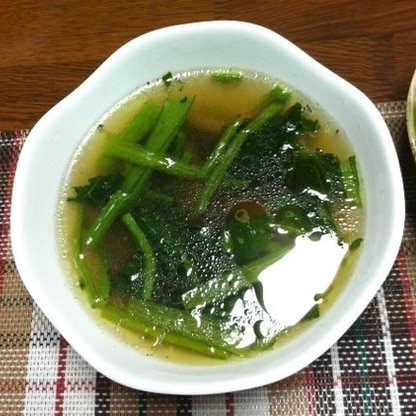 うまみタップリ♪干し椎茸と小松菜の中華スープ☆